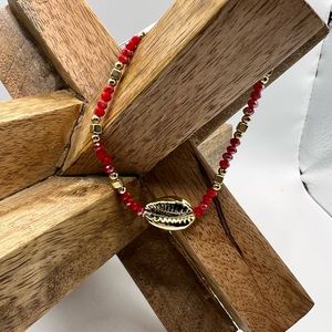 Red and‎ Gold Tone Ankle Bracelet With Seashell NEW